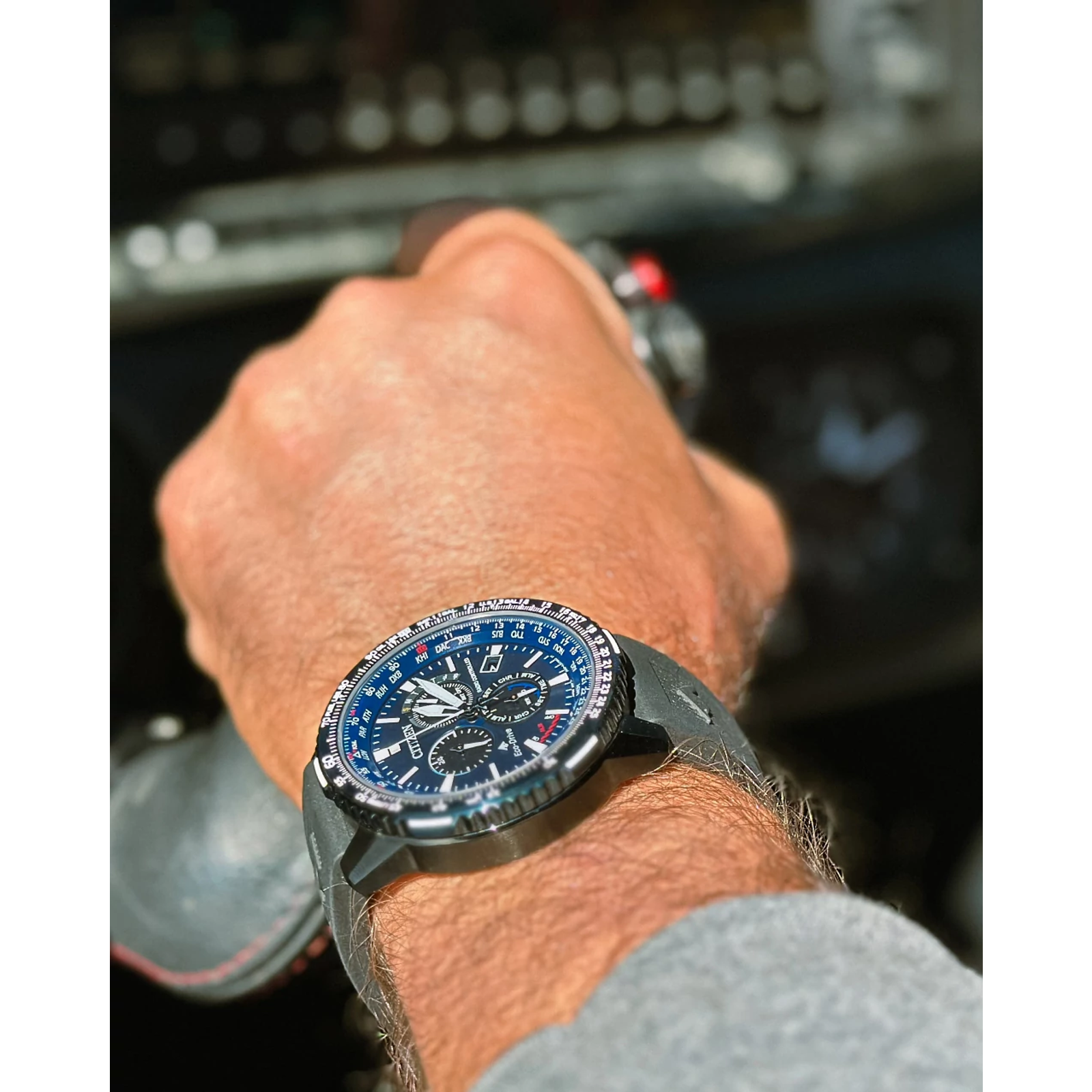 Reloj Citizen Promaster Air A-T Cronómetraje Atómico CB5006-02L | Elegancia relojería